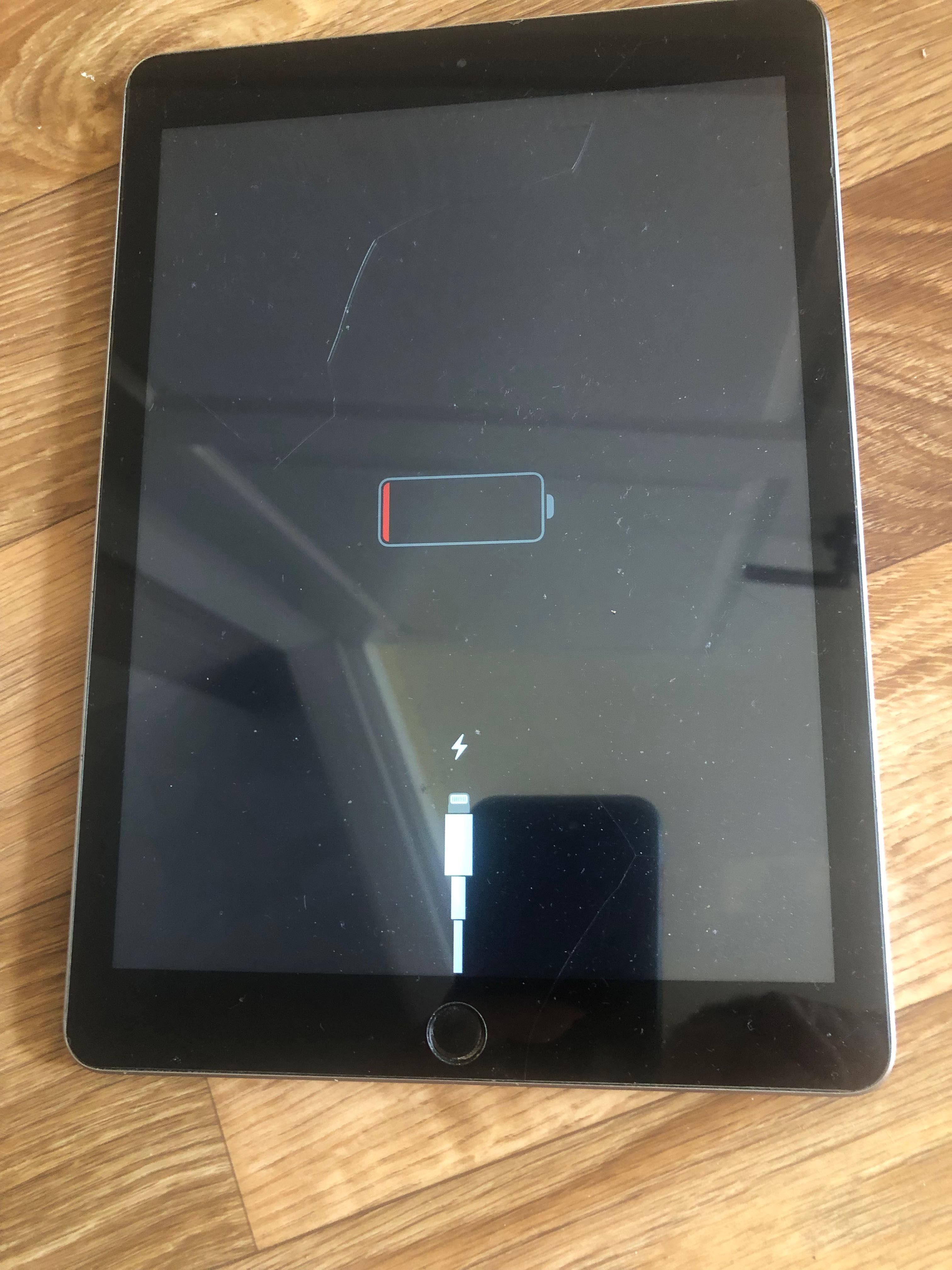 IPad на запчасти