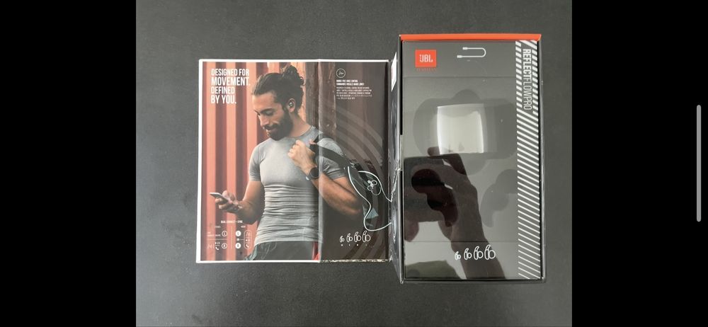 Pudełko do sluchawek JBL Reflect Flow Pro