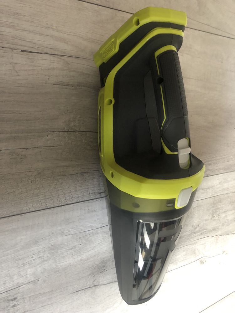 Odkurzacz RYOBI/BATERIA2ah/ładowarka