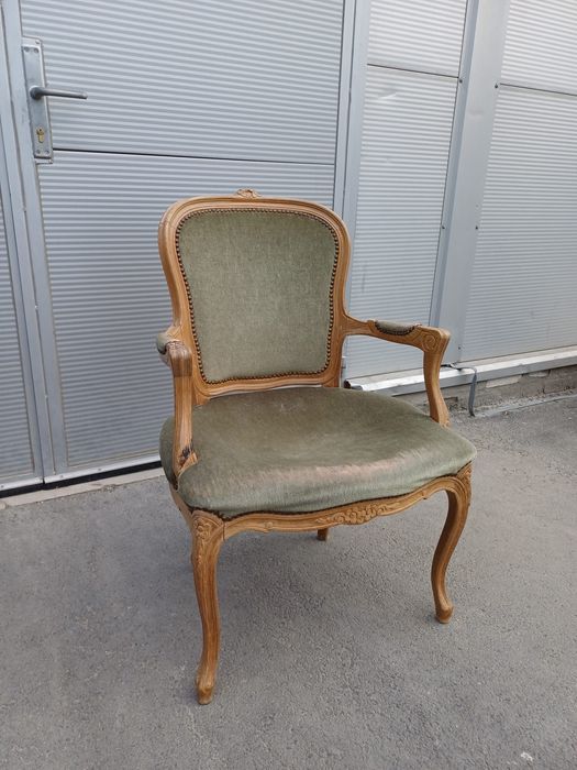 Krzesło typu Ludwik do renowacji