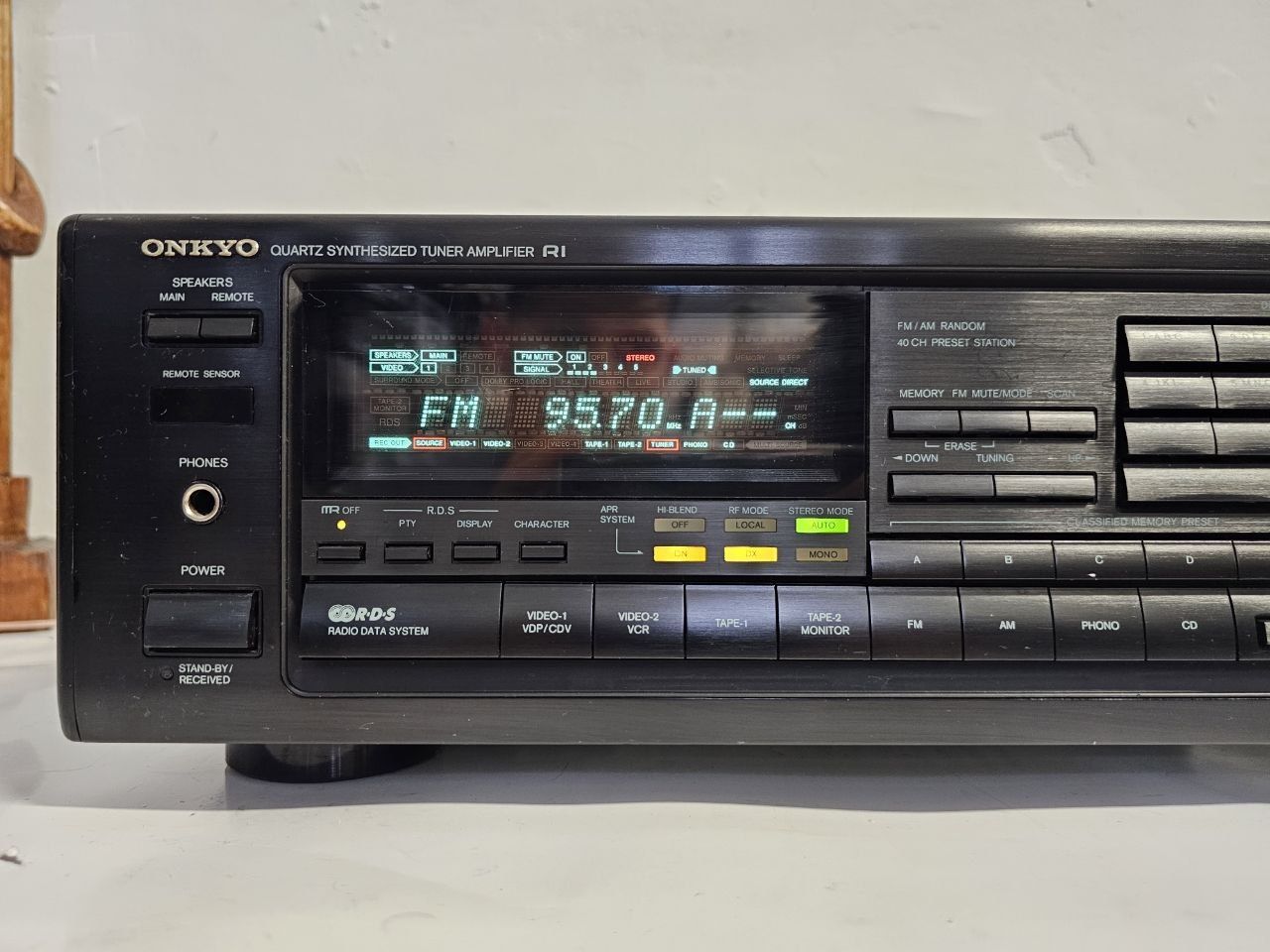 Amplituner Onkyo TX- 8510 R, 2x 130 W