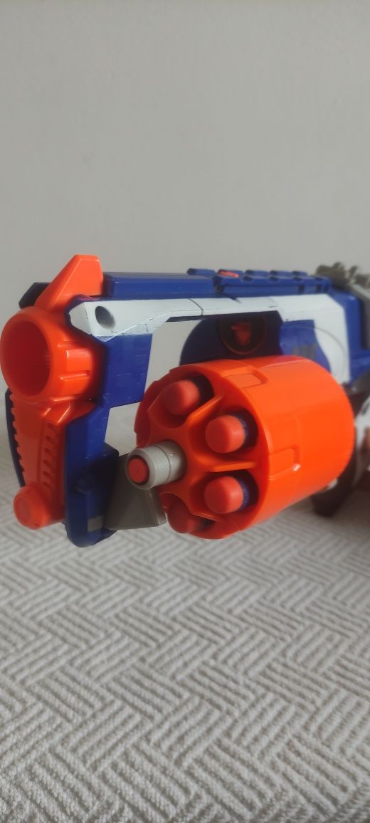 Nerf Elite Strongarm + zarabatana Geologic