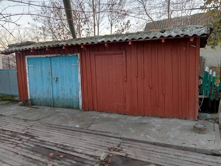 Продам дом ,по вопросам звоните