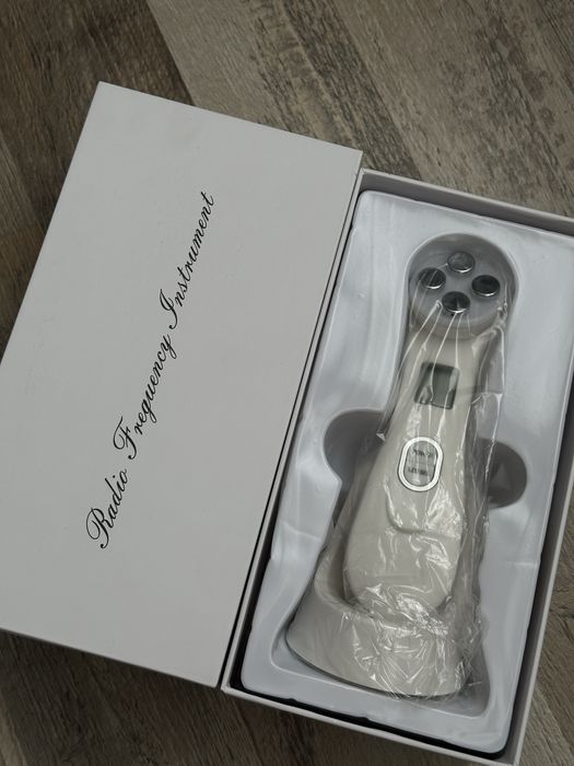 Масажер мікротоковий для обличчя