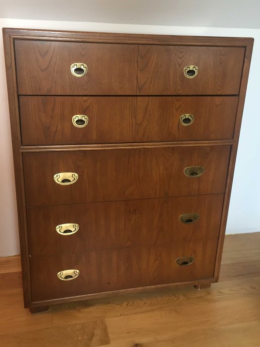 komoda dębowa w bardzo dobrym stanie