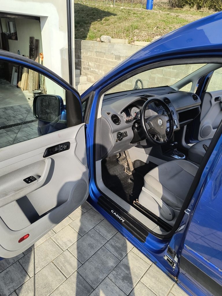 VW Caddy 1.9 TDI 105 KM. AUTOMAT