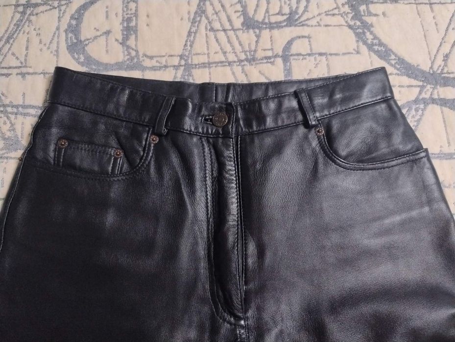 Жіночі штани МОМ з натуральної шкіри. В ідеальному стані