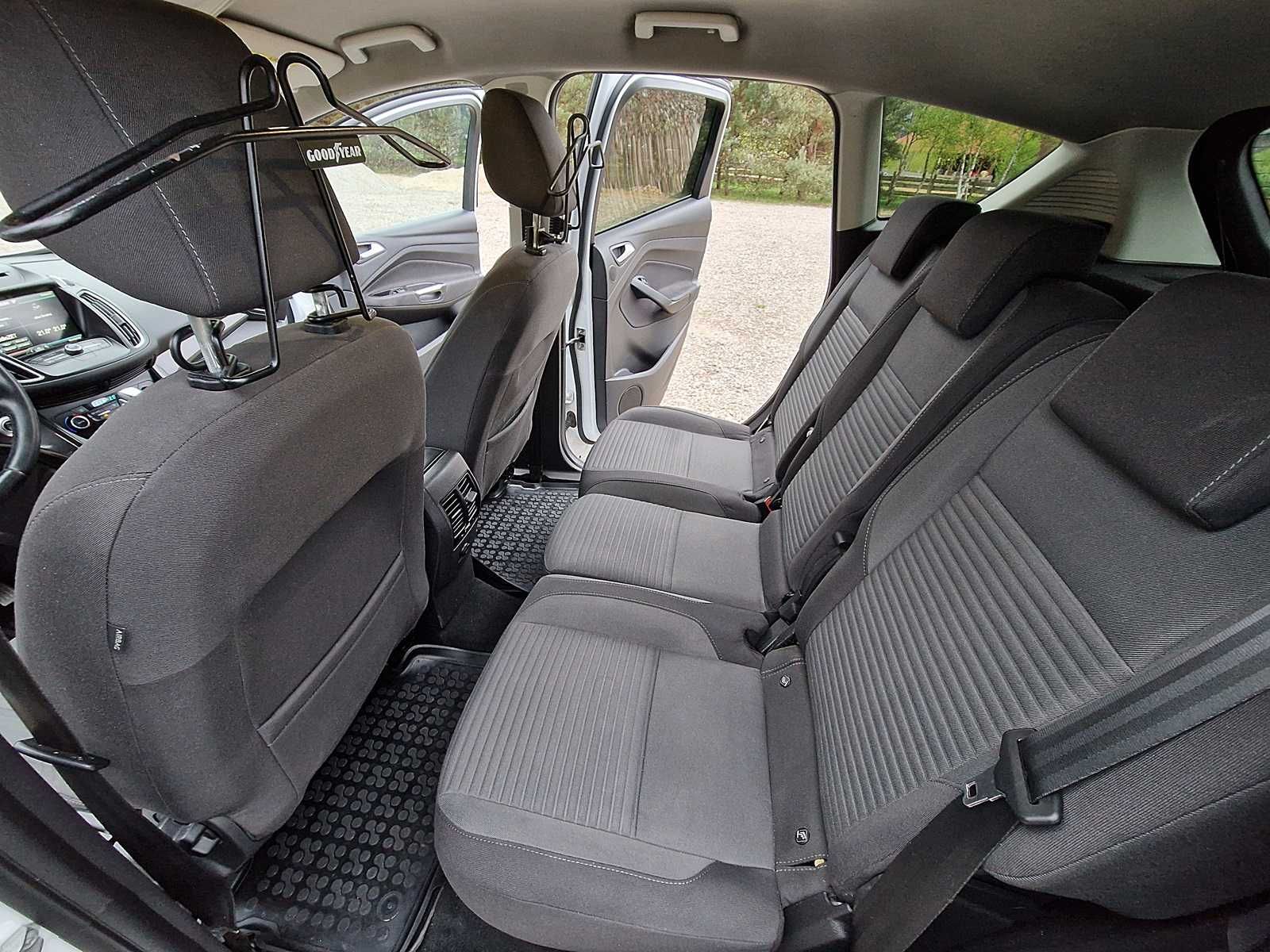 Ford C-Max 2015 2.0 150km wersja titanium model 2016