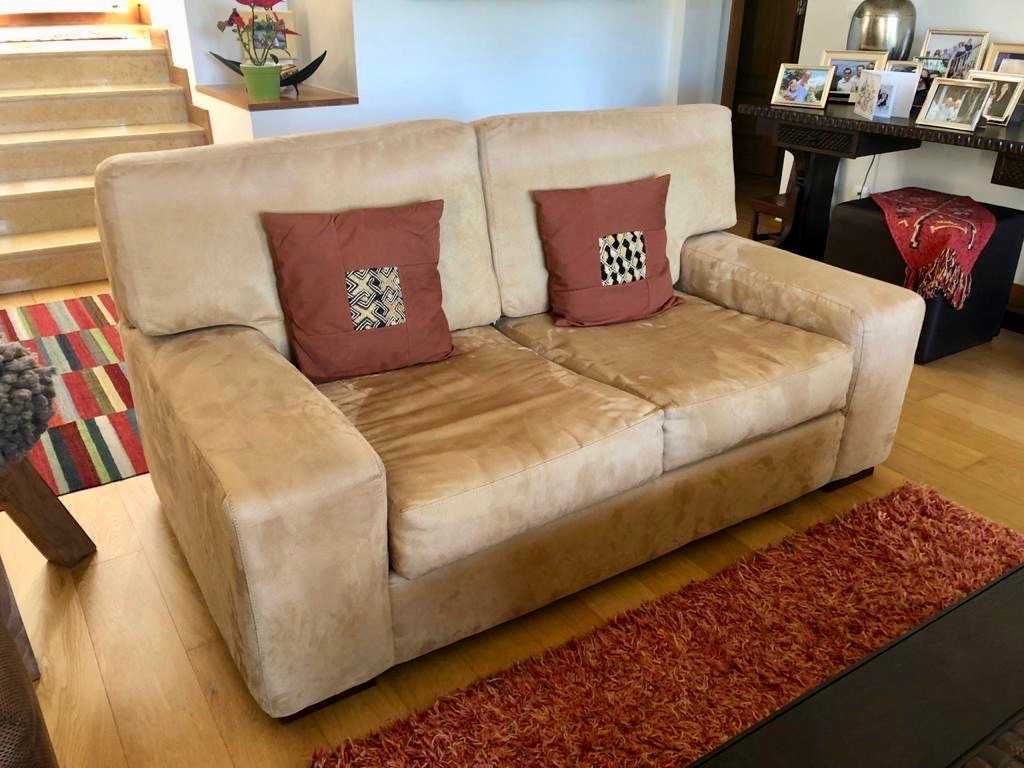 Sofa feito a mao precisa de um novo lar!!!