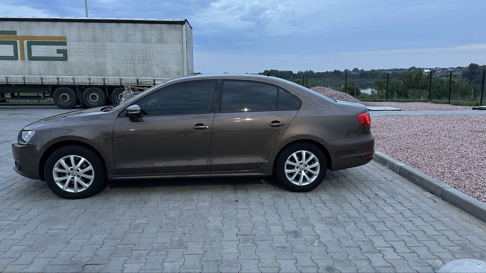 Volkswagen Jetta MK6