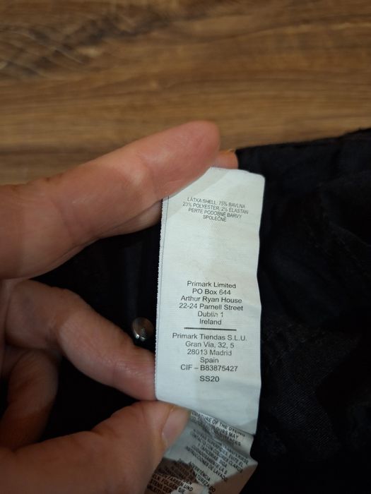 Damskie czarne dżinsy