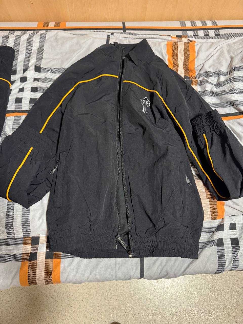 Trapstar tracksuit (Rozmair -M, Color - black(orange))