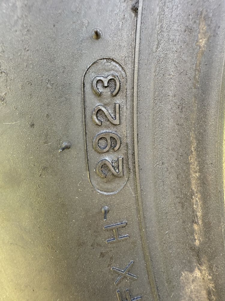 Opony zimowe Hankook 215/60/16