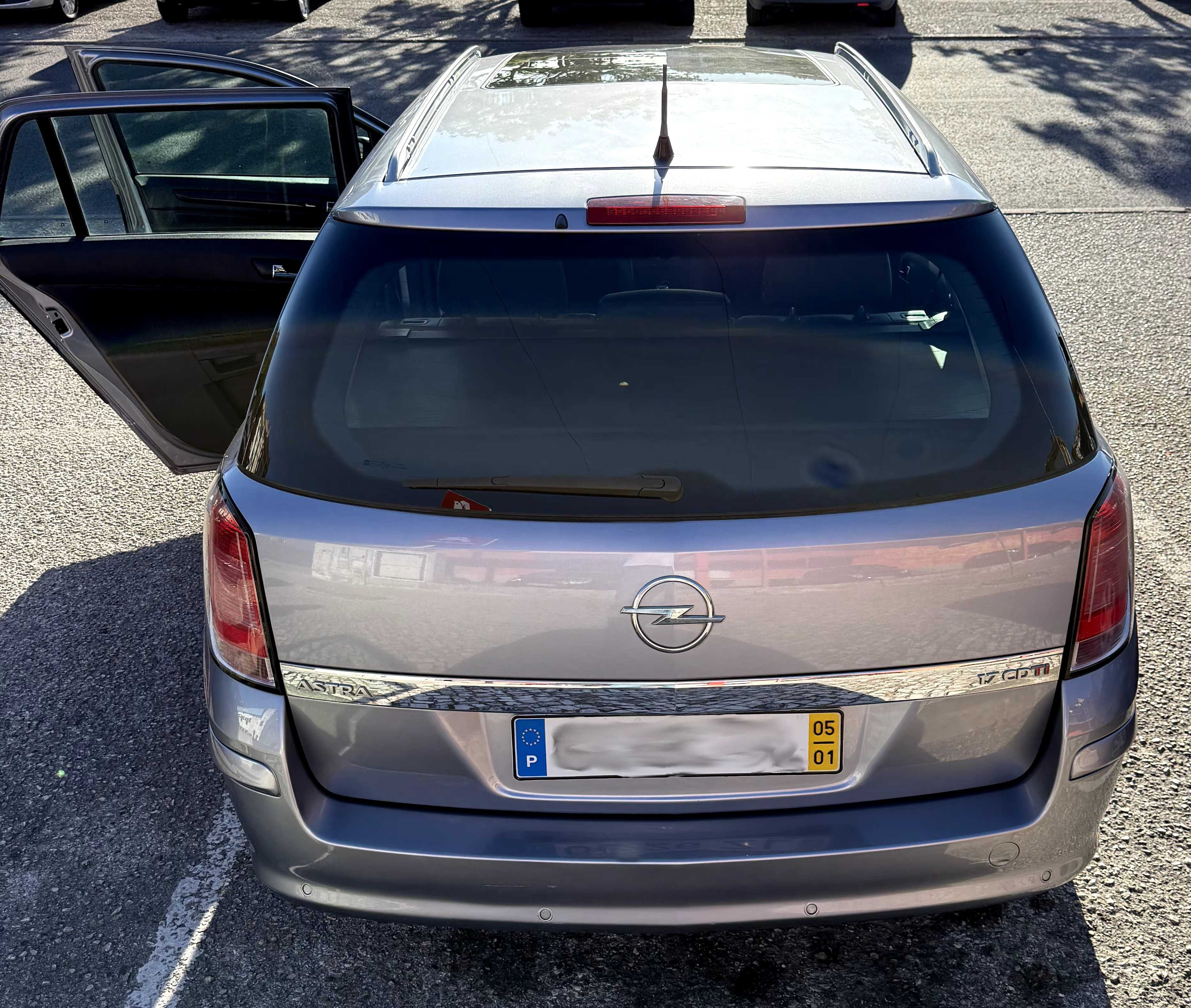 Opel Astra Elegance 1.7 CDTI - 2005
Full Extras - 1 Dono - 144000 Kms