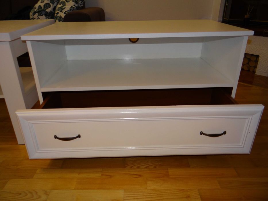 szafka pod telewizor