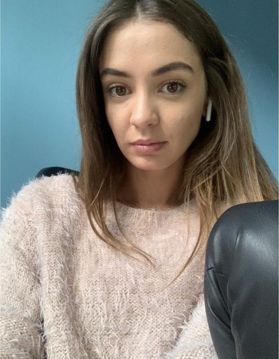 Теплий взязаний білий светр гольф