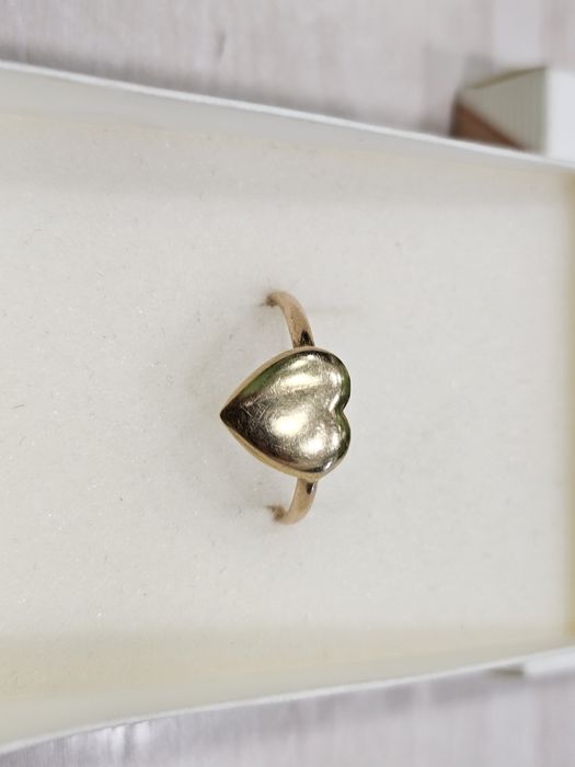 Złoty pierścionek bez oczek SERCE WIĘKSZE PR 585