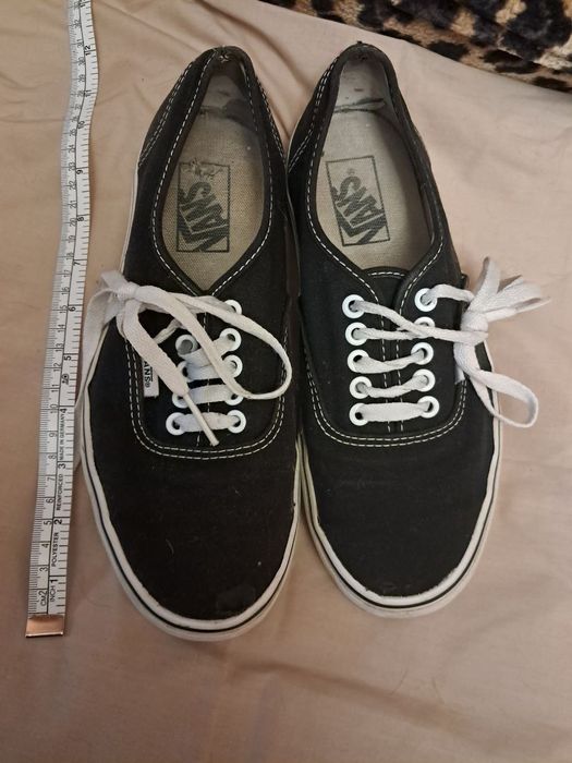 Кросівки чоловічі