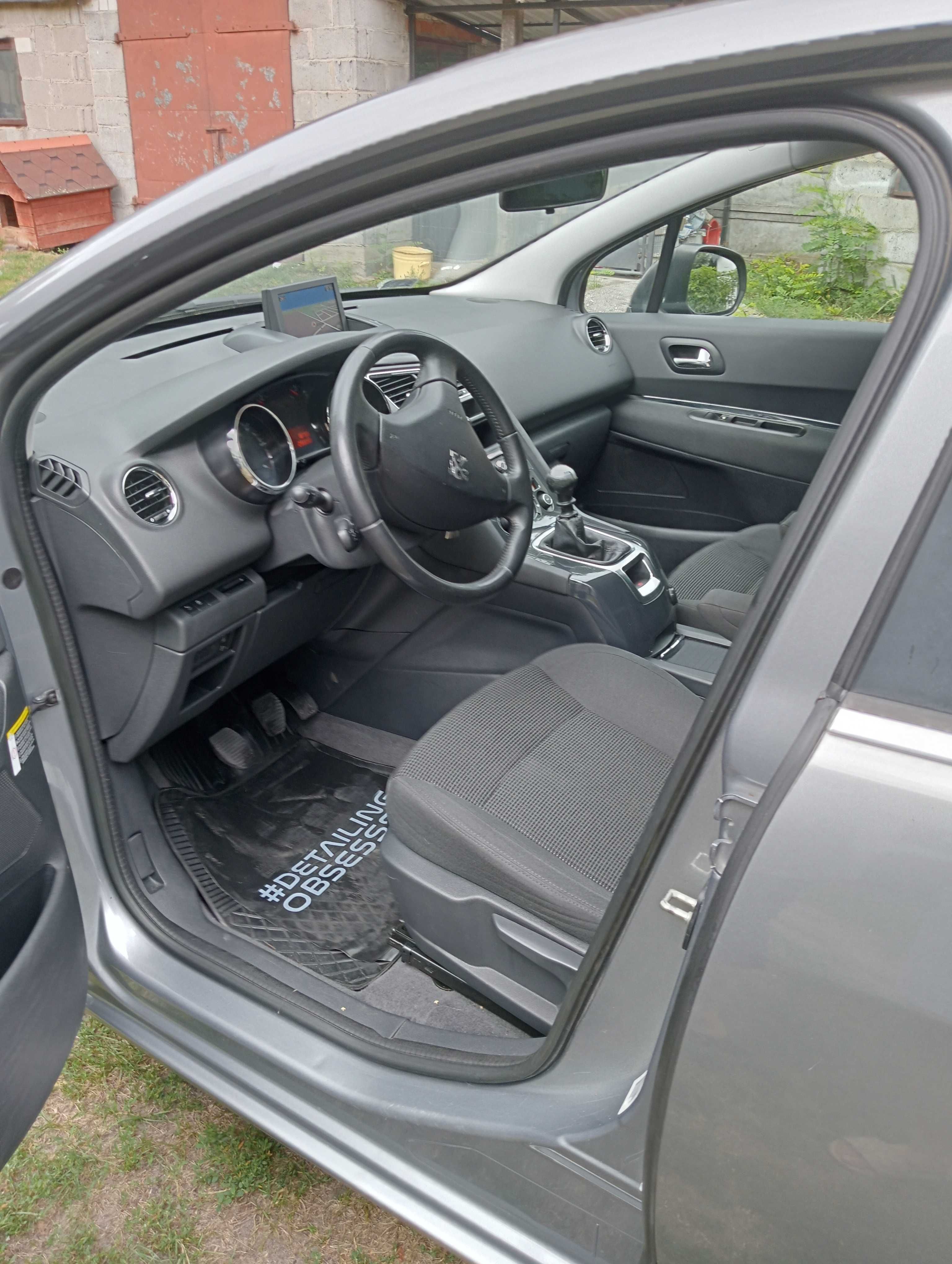 Sprzedam Peugeot 5008 1.6 HDI  7 osobowy 2014