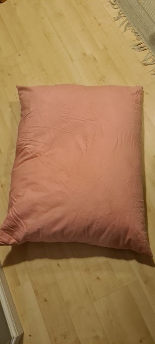 Sprzedam poduszki puchowe
