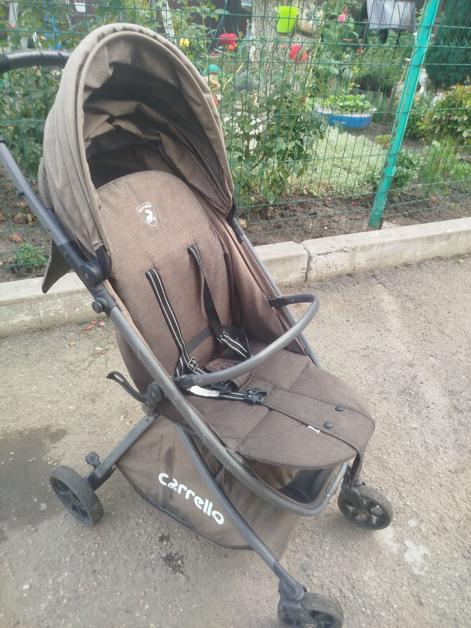 Продам прогулянкову коляску