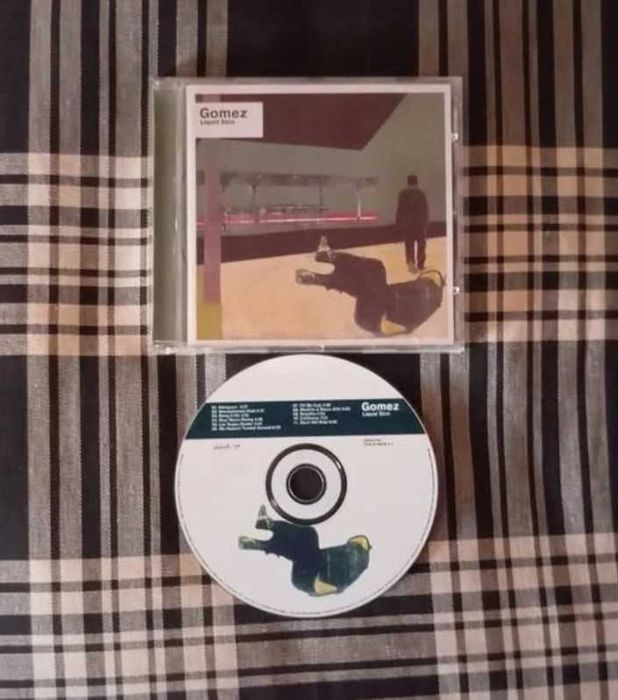 ---» 6 CDs (4€ cada) «---