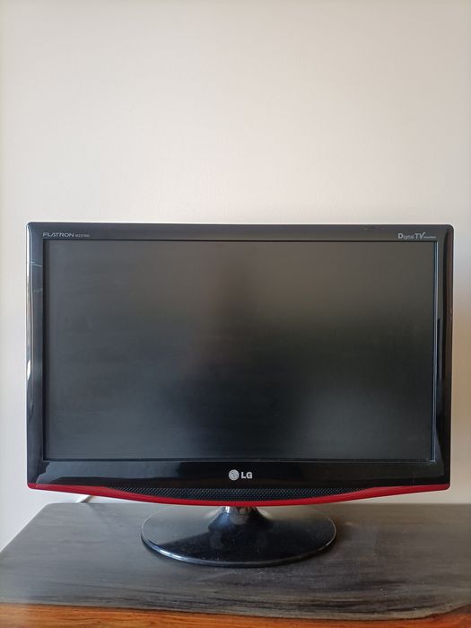 LG M237WD tv/monitor c/ comando