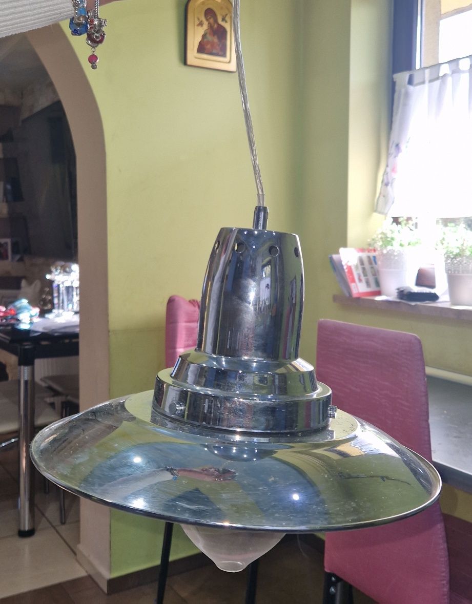 Lampa na wzór okrętowej