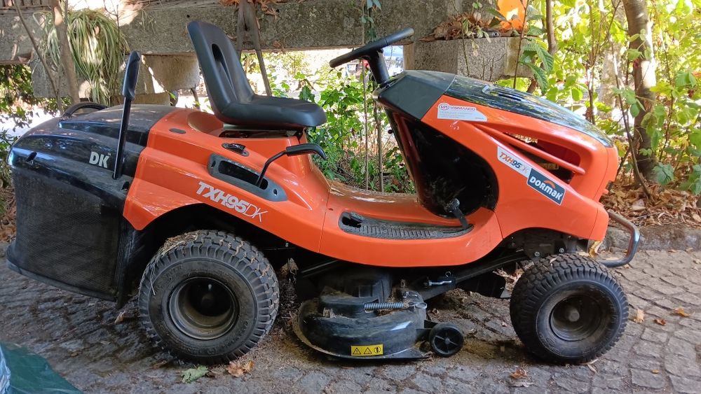 Tractor Corta Relva TXH95DK Dormak