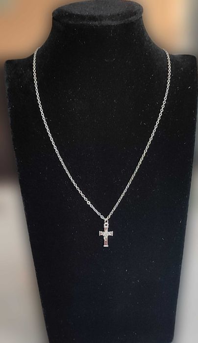 Naszyjnik, łańcuszek z Krzyżykiem , stal chirurgiczna , 52 cm  .