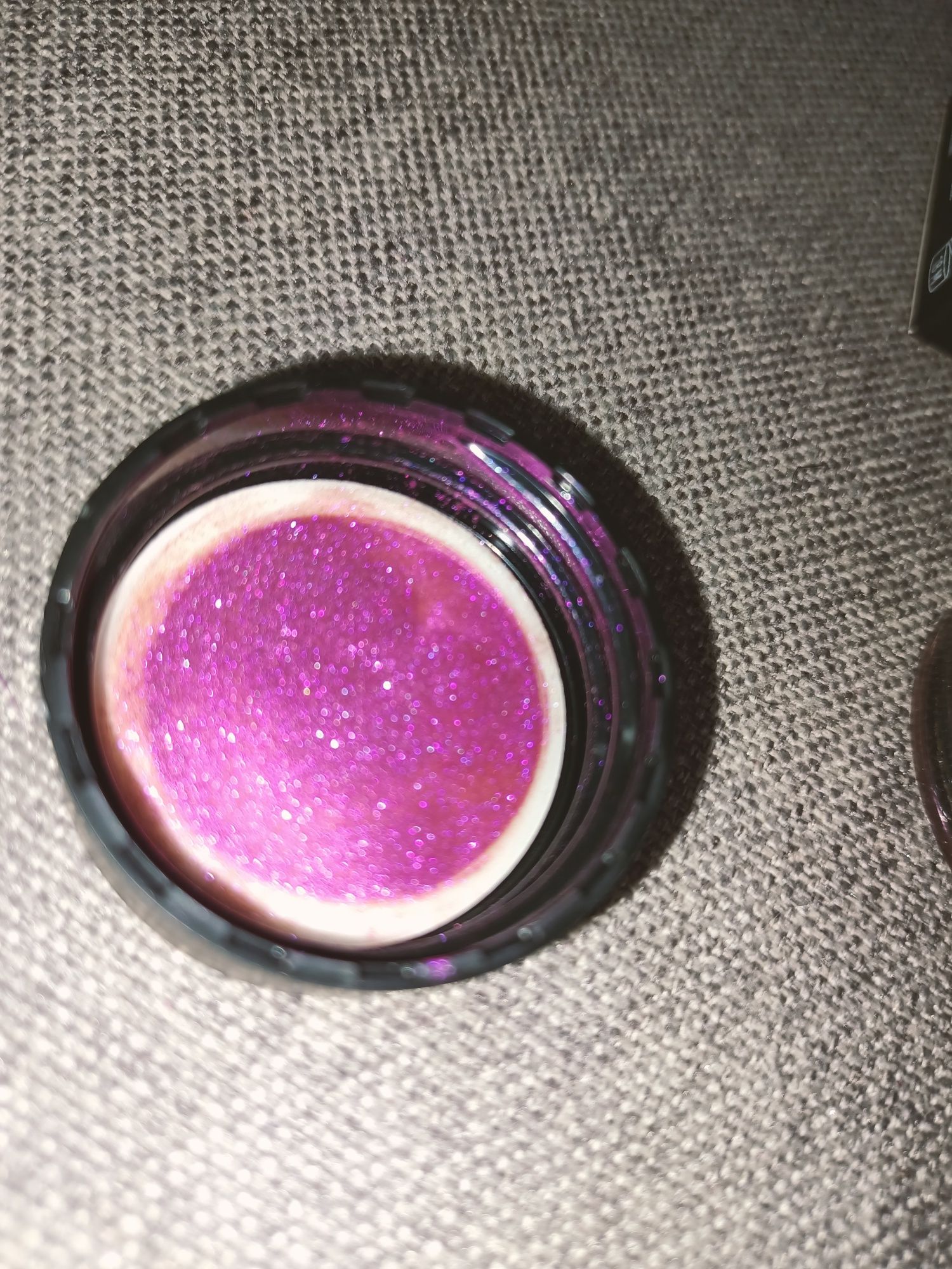 Inglot pigment do oczu i ciała 404 fiolet