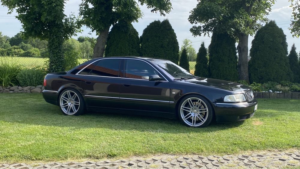 Audi A8 D2 4.2 V8