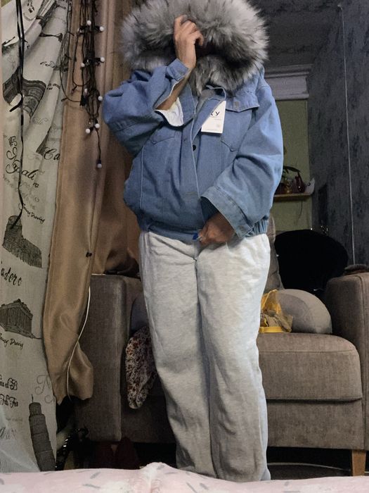 Куртка джинсовая