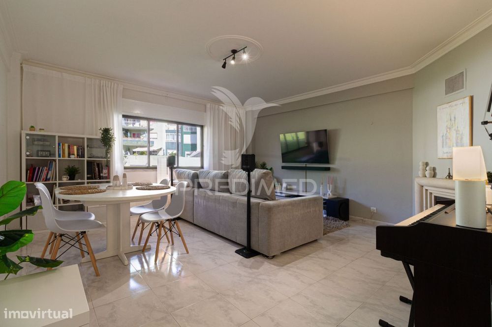 T2 Cacém – Rés-do-chão alto perto de transportes, escolas e comérci...