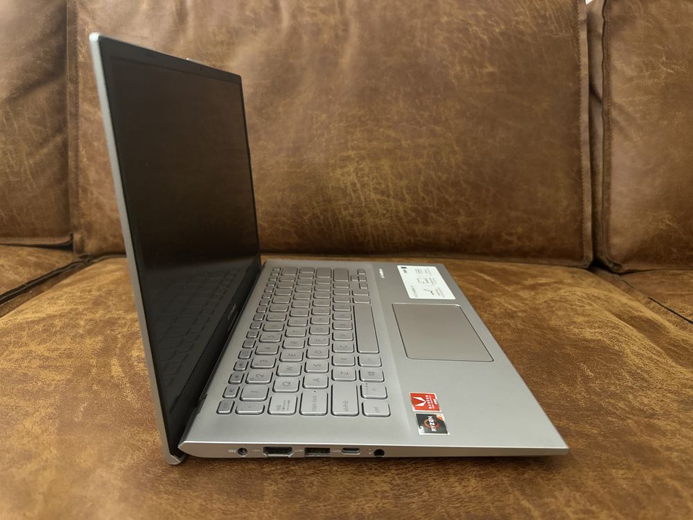 Laptop Asus VivoBook X412D (notebook)