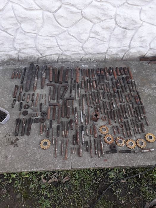 Продам фрези до станка