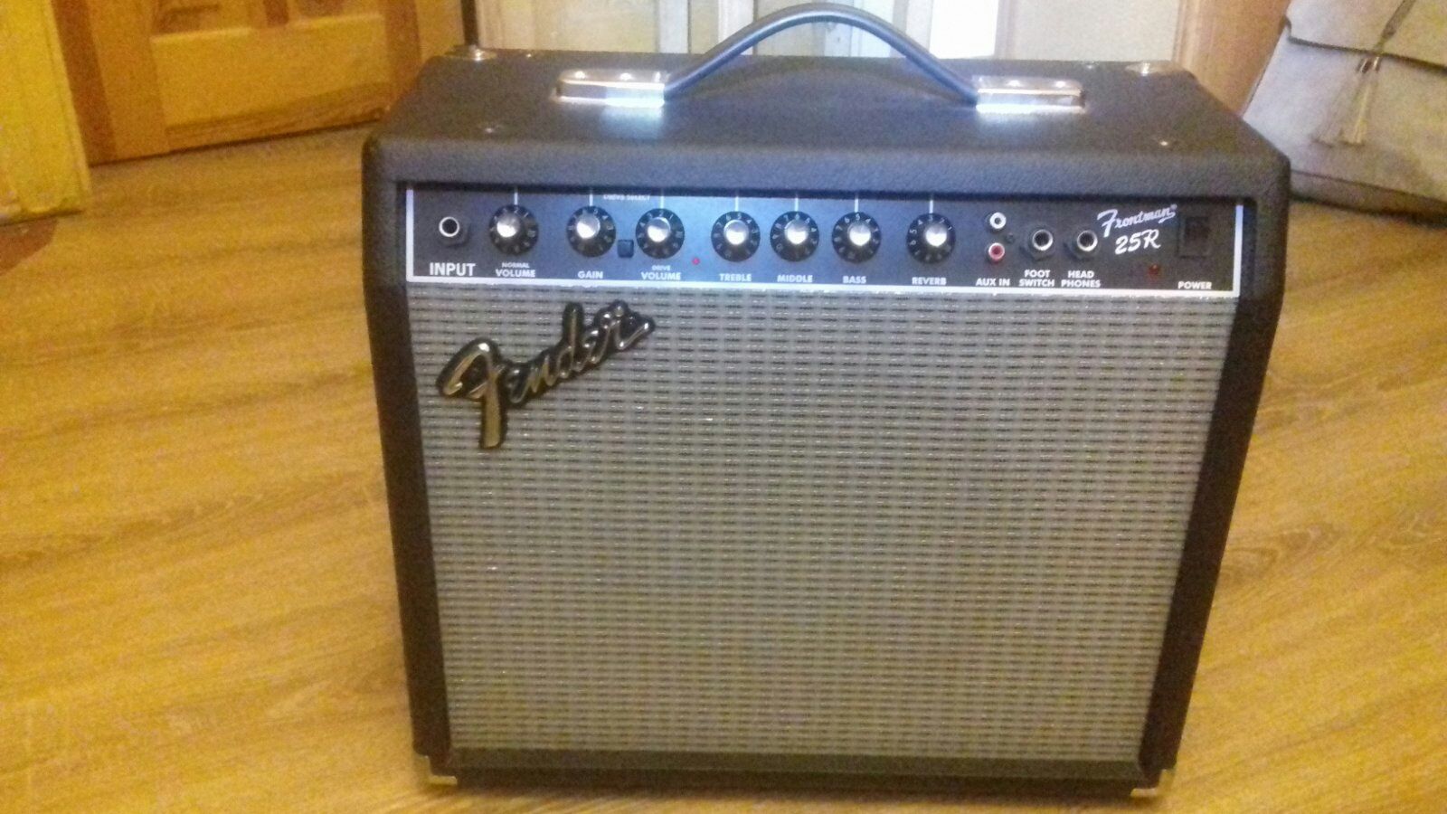 Fender frontman 25r