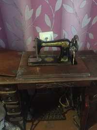 Швейная машина старого образца