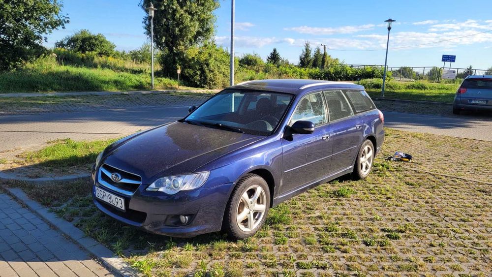 Subaru Legacy IV uszkodzony
