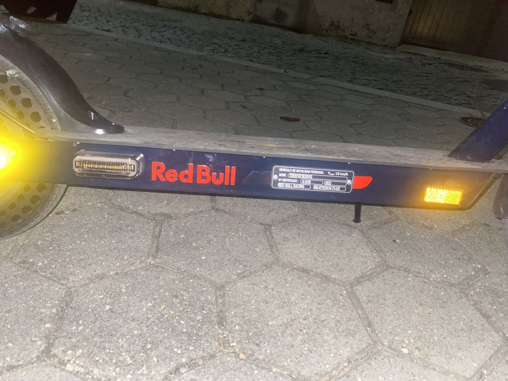 Vendo trotinete eletrica