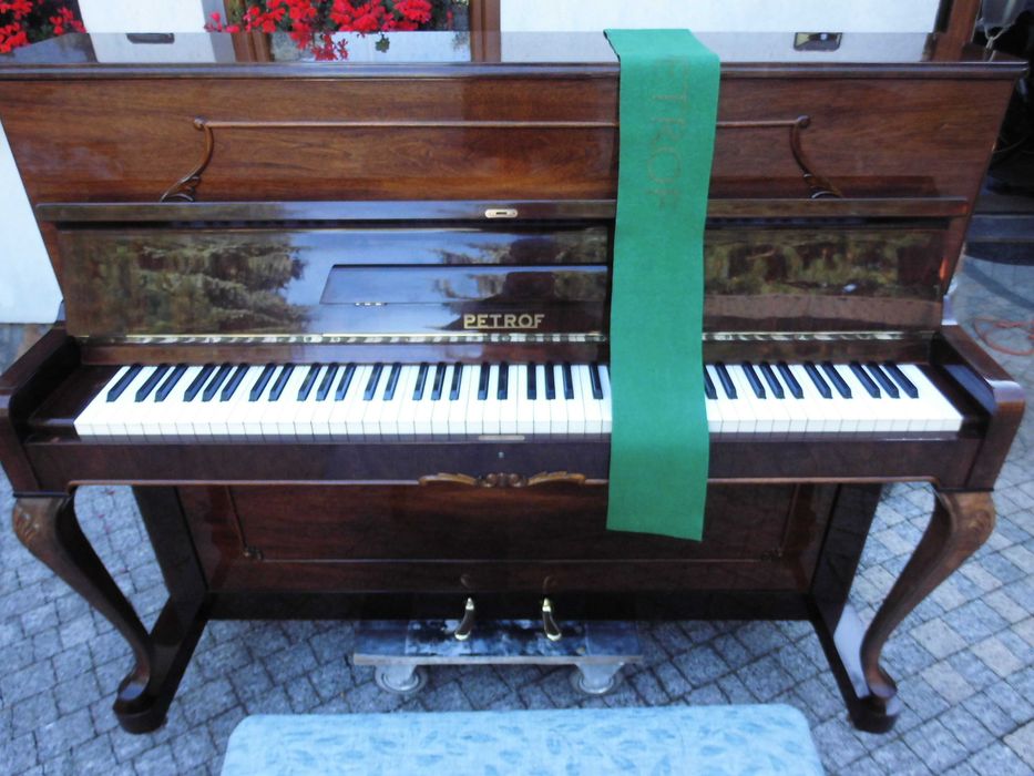 pianino yamaha kawai samick petrof najwiekszy wybór transport rękojmia