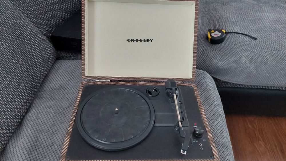Gramofon CROSLEY CR8005A-TV