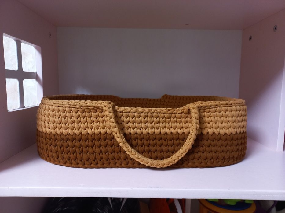 Люлька для ляльки в'язана/ переноска для пупса/ кроватка для куклы