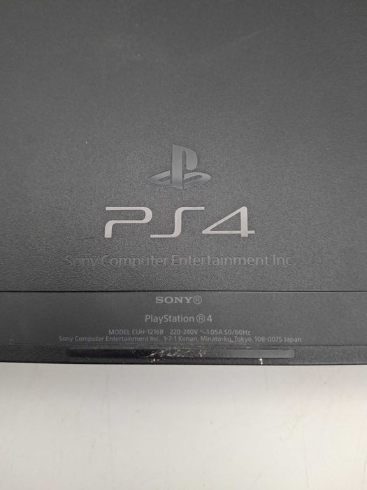 Konsola PS4 1TB CUH-1216B + pad