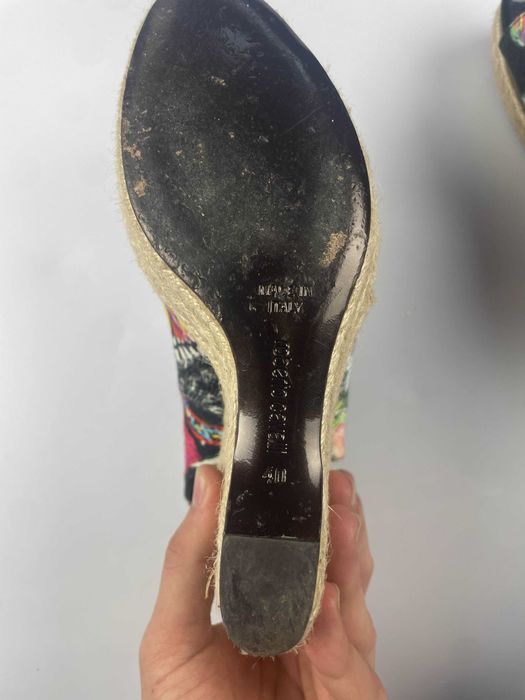 Roberto cavalli kolorowe buty na koturnie idealne na lato damskie