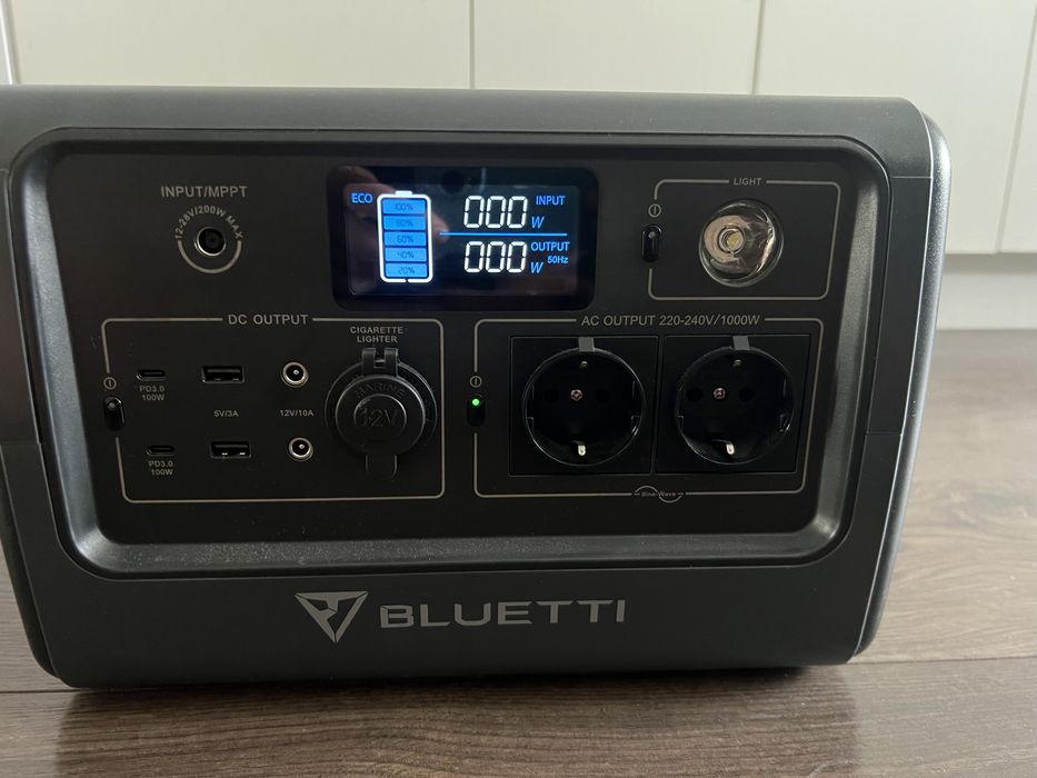 Зарядна станція Bluetti EB70