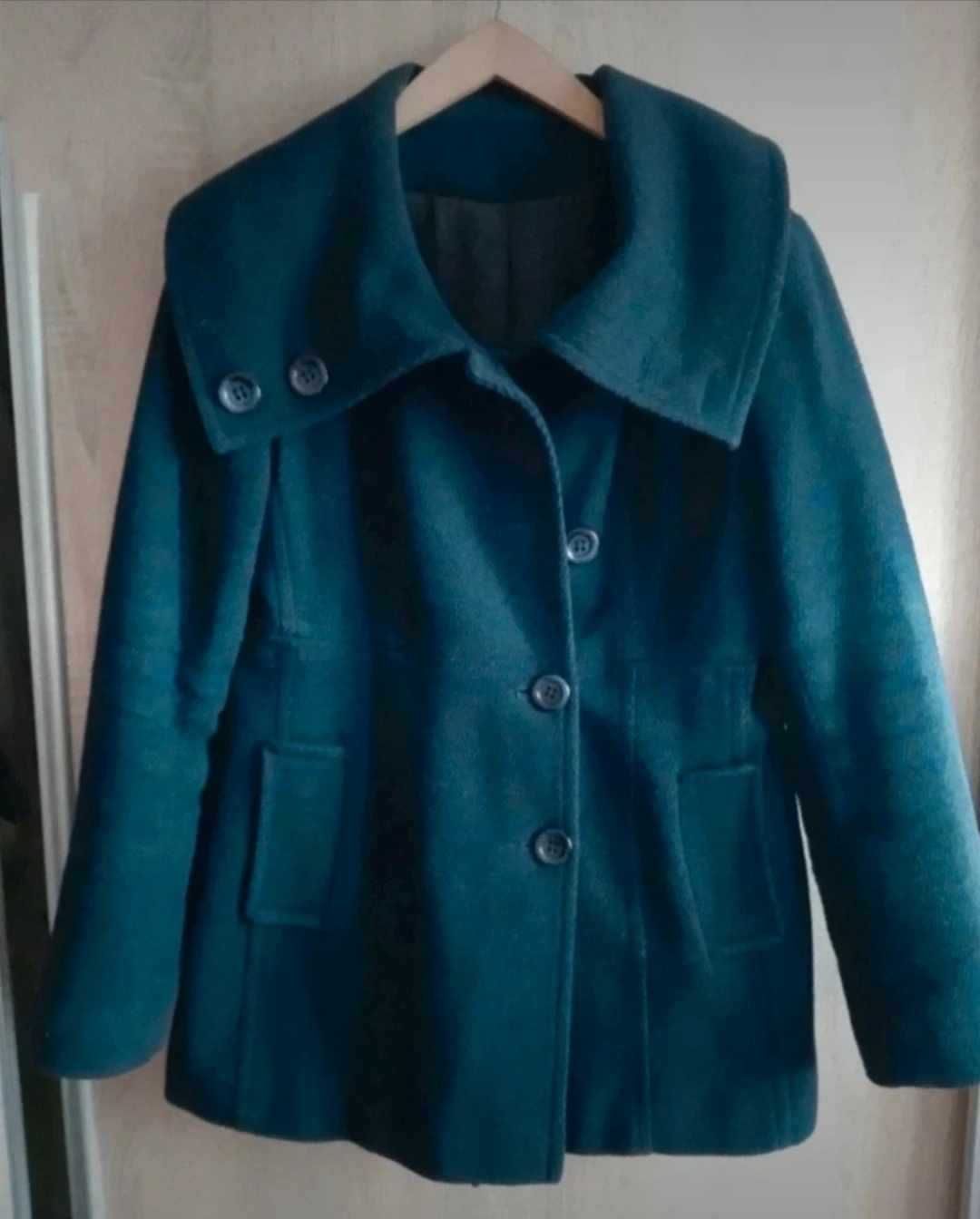Damski wełniany płaszcz rozmiar 38-40