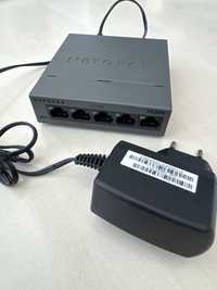 SWITCH NETGAR FS305 jak nowy