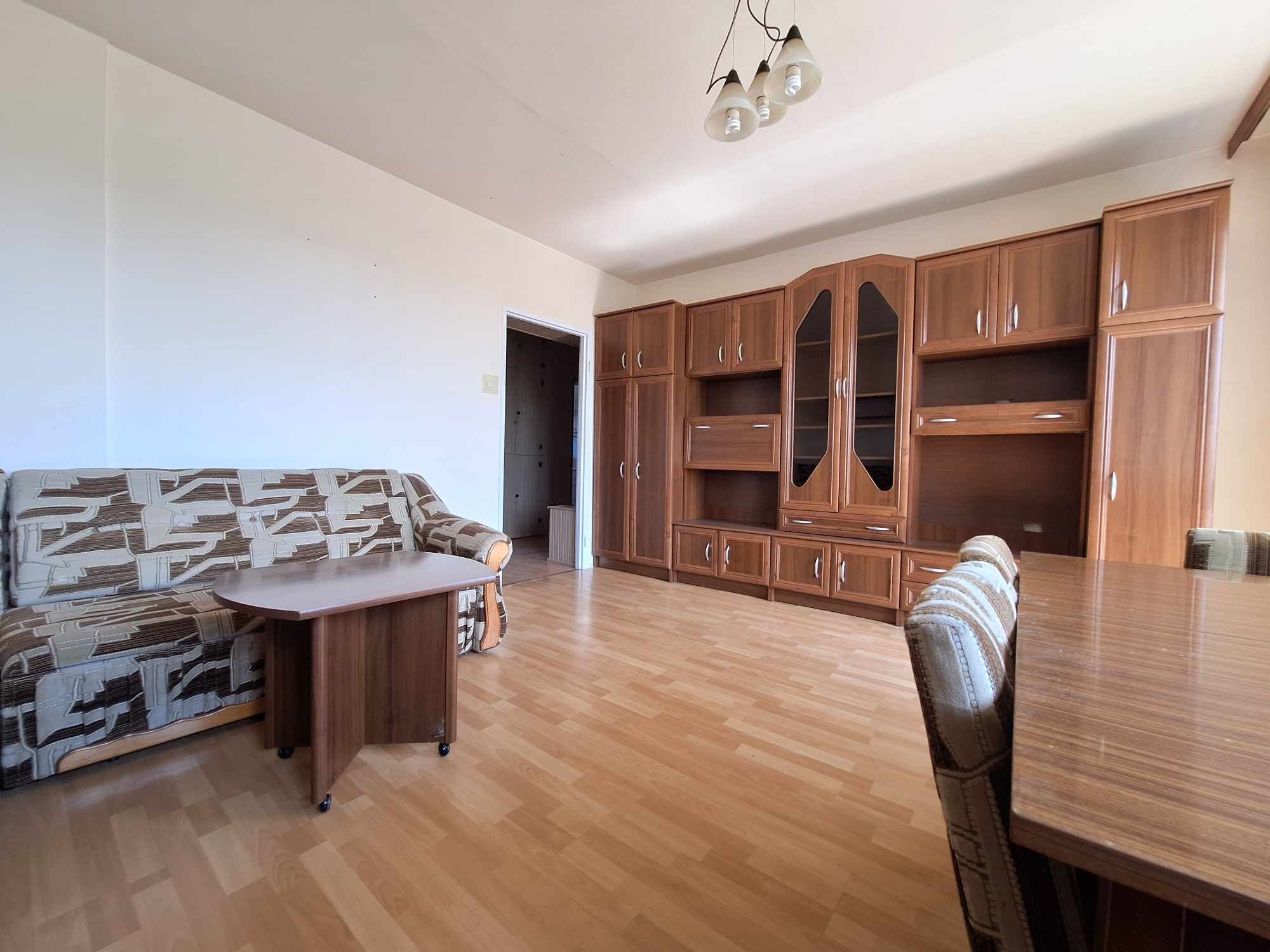 Wynajmę 2 pokojowe  mieszkanie z balkonem