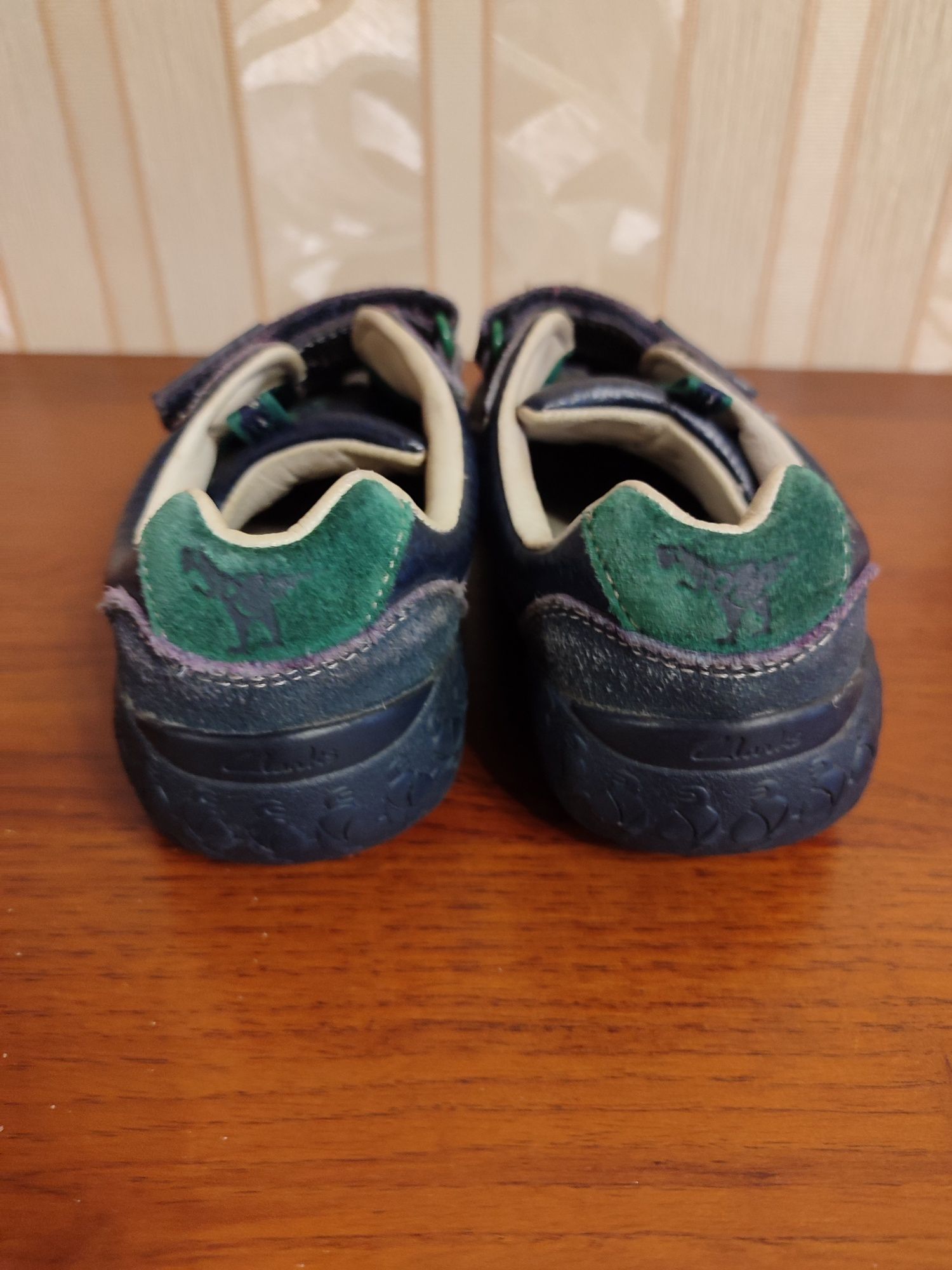 Кроссовки ботинки детские